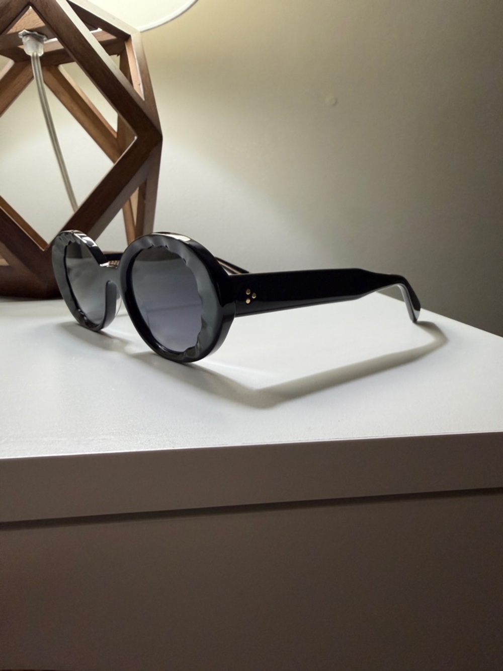 KREWE Black Oval Sunglasses - Picture 7 of 8